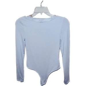 Women's Seamless Body Contour Long Sleeve Bodysuit.